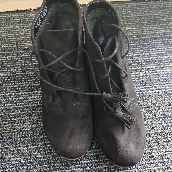 Dr. Scholl's Black Suede Ankle Booties - Picture 2 of 7